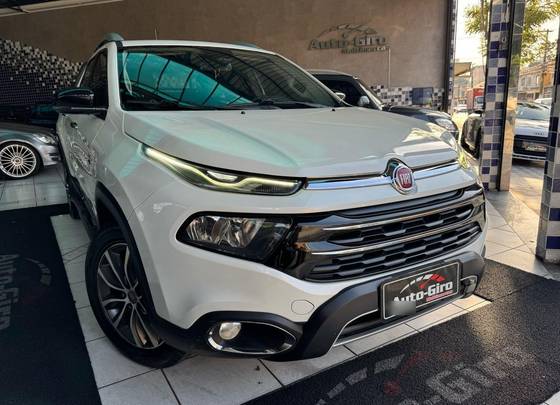 FIAT TORO 2.0 16V TURBO DIESEL VOLCANO 4WD AT9